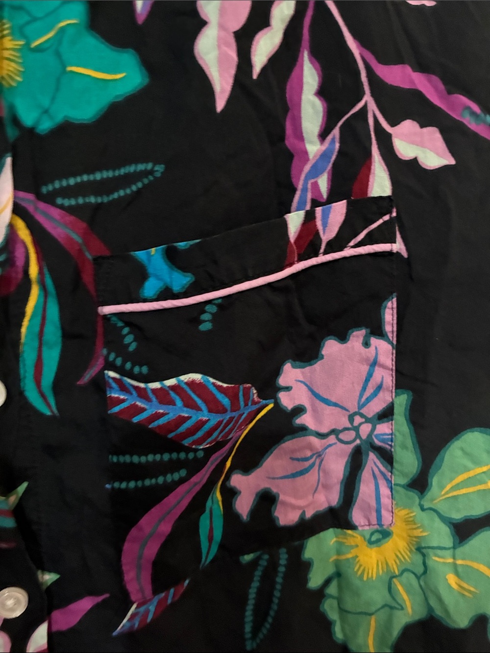 stars above Black Floral Short-Sleeve Button-Up Pajama Top - Picture 7 of 8